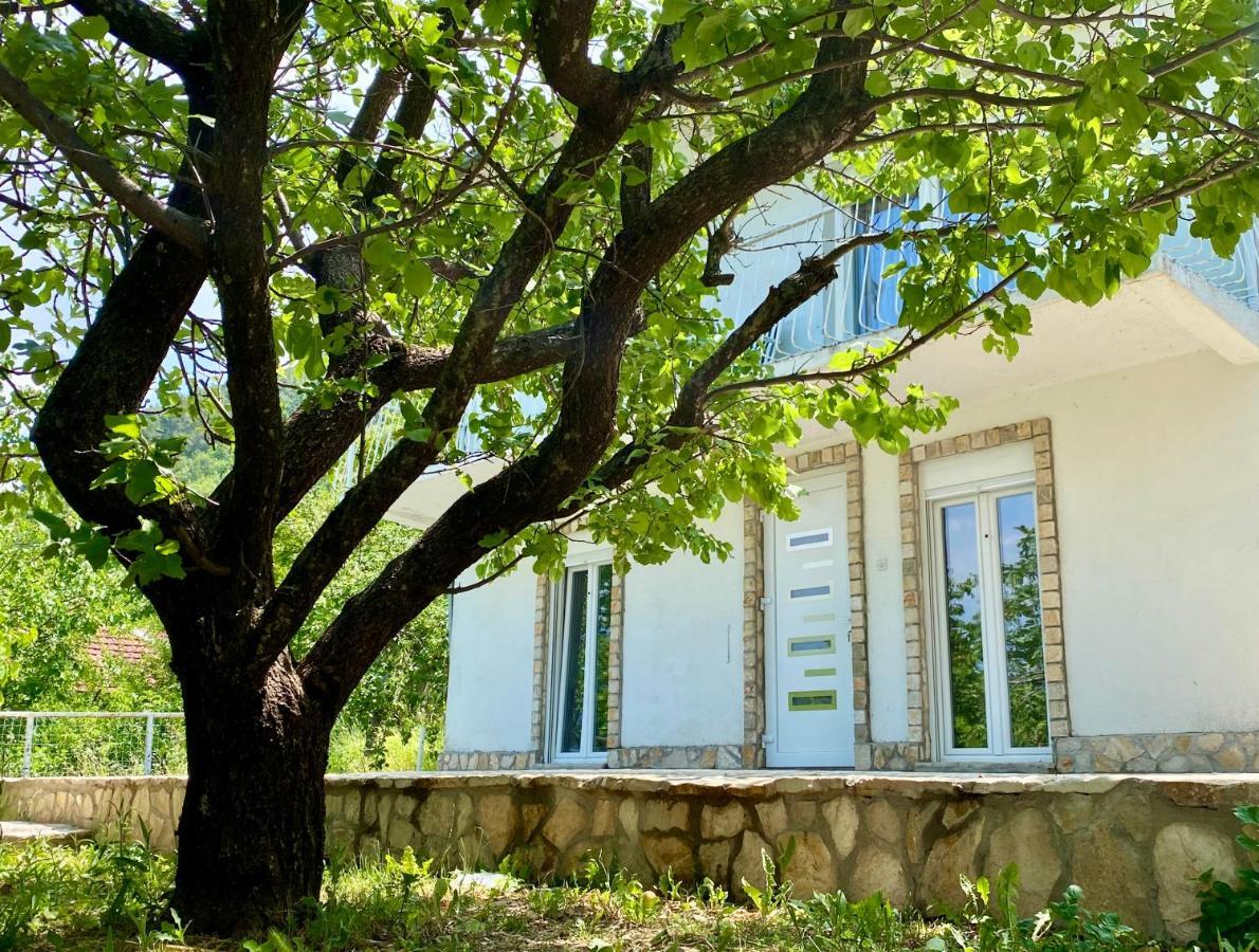 Guest House Ivano Mostar Exterior foto